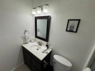 4BR Luxury, Walk to Old Town, Arcade, Pool, 12 Guests - 1