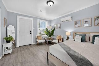 Cozy Stay and Modern Comforts - 0