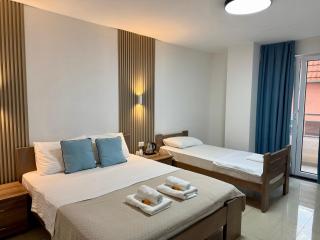 Hotel Majestic - 8
