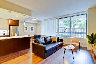 Comfortable Stay Near Reagan Airport & DC - 9