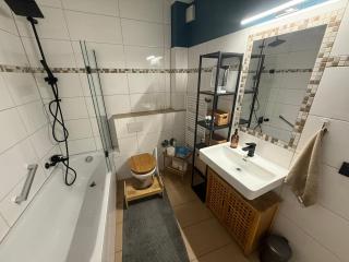 Charmante Wohnung direkt am Media Park Köln - Cologne - 5