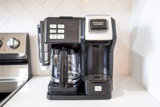 Tranquil and Sunny 4BR Getaway Home - 2