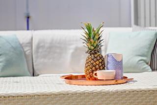 La Moderna - A Private Guesthouse - 5