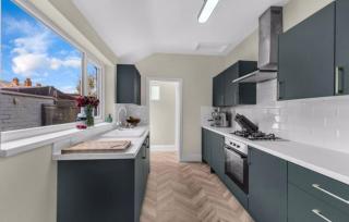Modern terraced house - 8