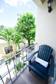 The Hamptons Hideaway - 4