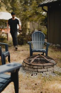 Cabin Minutes to Mt Rainier - EV, HotTub, 2 Queen and Twin - 7