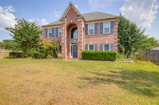 Residential Cul-De-Sac Suburban Memphis Hideaway! - 9