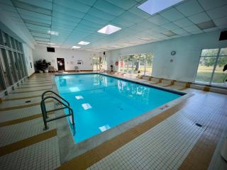 Lower Penthouse Suite with Pools & Sunset Views - 1