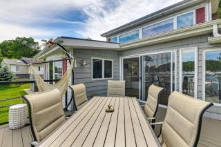 Ice Fish and Explore! Lake Champlain Family Retreat - 9