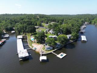 Rock Harbor Resort and Motel - 0