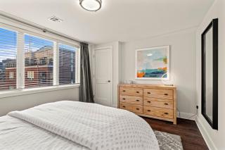 Washington Square West Unit B - 1