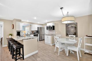 Tranquil Pool Home in Sarasota - 4