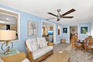 Tranquil Pool Home in Sarasota - 8