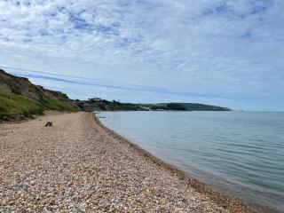 76 Brambles Chine, 2 bedroom bungalow in beautiful holiday village, 1 night stays and Ferry travel offer available - - 3