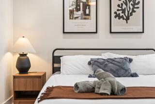 Designer 3BR DC Home King Bed, Family Friendly - Washington - 1