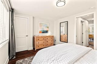 Washington Square West - Unit A - 8