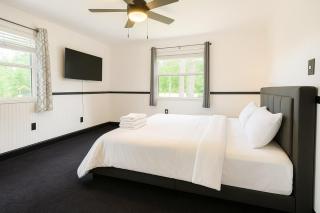 Seaside Serenity New 2BR by Beach and Hospitals - 7