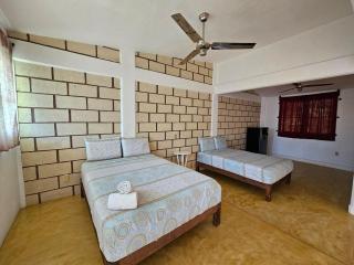 Casa Amarilla - Barrio Nuevo - 5