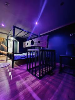 Studio 33 - 9