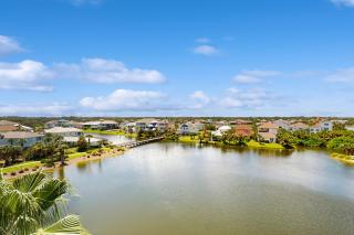 Dog-friendly lakefront condo with pools, hot tub, gym, game room & beach access - 5