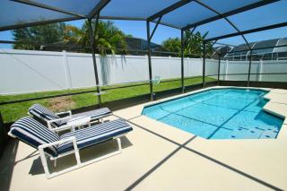 Family Escape Close to parks - 9