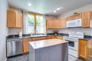 Less Than 1 Mi to Coquille River Cottage with Private Yard! - 6