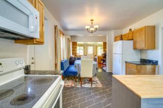 Less Than 1 Mi to Coquille River Cottage with Private Yard! - 4