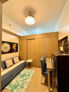 Poolside Bliss at Shore 2 - Manila - 9