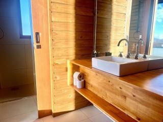 Apt w/ fireplace, jacuzzi, and amazing view VST027 - 1
