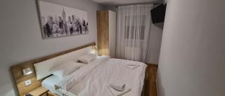 15th Corner Apartment - 5