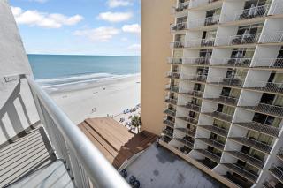 Sands Ocean Club,Studio, Ocean View, Ocean Annies! - 3
