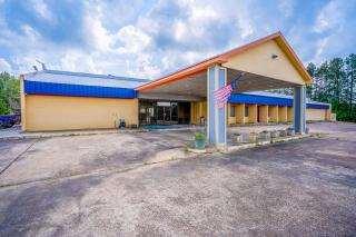 Economy Inn By Townhouse Livingston TX Hwy 59 - 9