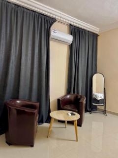 Spacious Private Room In Cotonou - 8
