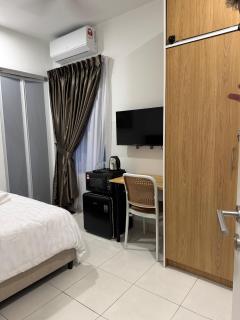 Terra Haven D'Arena, Transit KLIA - Kampong Melot - 5