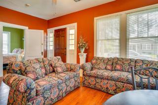Walkable Dtwn Lafayette Home w/ Screened Porch - 5