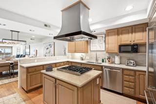 Heritage Penthouse by Exceptional Stays - 7