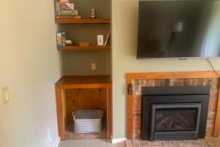 Cozy Sugarbush Getaway - 9