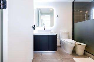 Charming 2 BR Downtown Miami 2106 Free Parking - 1