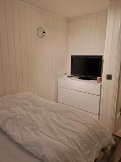 Apartment centrally located in Tromsø with free parking - 8