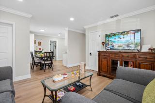 Stunning Tampa Stay Prime Location & Comfort! - 5