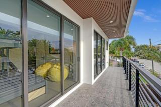 Luxury Getaway at Eleven-Twenty Feels Like Home - 5