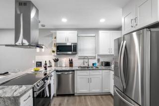 Cozy & Fully Remodeled Home in the Heart of Tampa! - 8