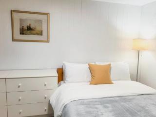 Private Cozy 2bdrm Sleep5pp Metrotown! Free Parking! Self Check-in! - Burnaby - 7