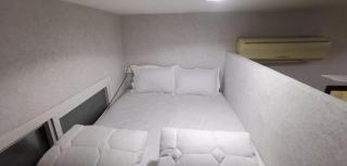 Urban Comfort Stay in Deira - 3