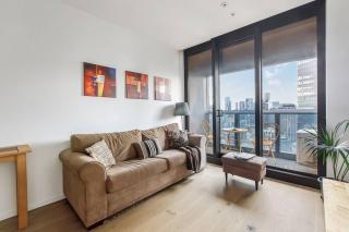 'Evara' Resort-Style Living by Yarra River and Crown - 9