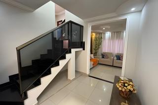 Espaçosa casa próxima ao Centro - 9