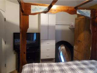 Hot Tub with King Bed - 2