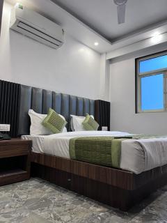 Haveliya Homes- Just 1 minute from Railway Station and Connaught place - 3