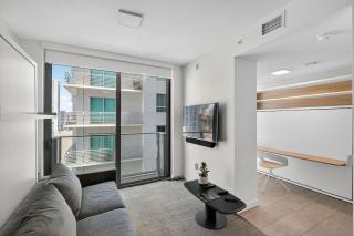 Modern Studio Downtown Miami - 7