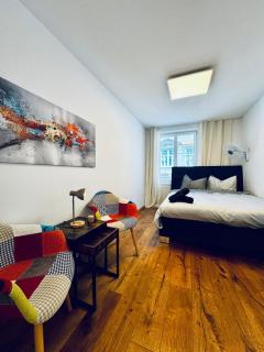 Affordable 5BR Apartment Near Kaufpark Alterlaa - 1